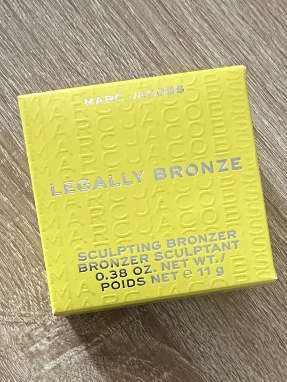 Marc Jacobs Beauty Legally Bronze Blurring Powder Bronzer in Medium Deep